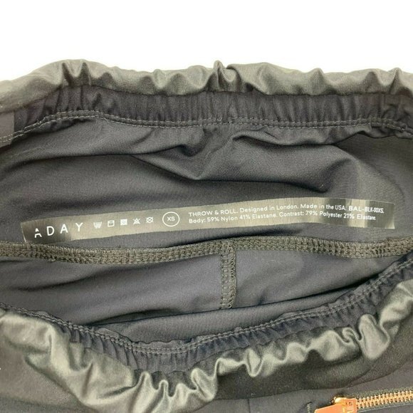 ADAY Throw & Roll Legging Nylon Blend Pockets - Picture 8 of 12